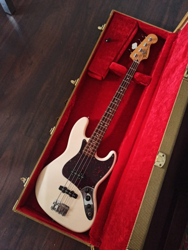 Bajo Fender Jazz Bass Standard 