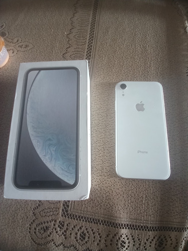 iPhone XR 128 Gb Libre De Fabrica Casi Nuevo Con Dos Fundas 