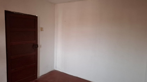 Se Alquila Habitación Solo Peruanos - Imagen 4