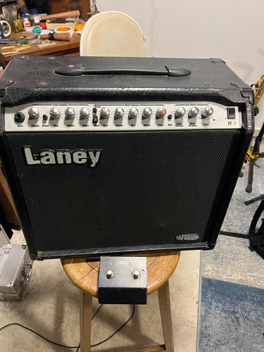 Amplificador Laney Tfx-1 + Foot Switch