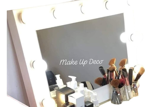 Espejo Maquillaje Estilo Hollywood 65 × 45 Cm Para 9 Luces.
