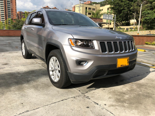 Jeep Grand Cherokee Laredo Modelo 2016 Color Gris Metal