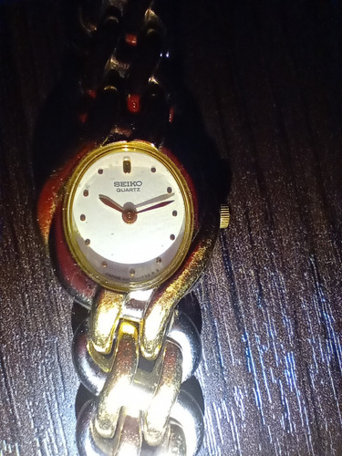 Reloj Dama  Seiko    ( Para Revisar , Pila Agotada )