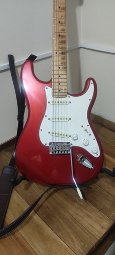 Guitarra Squier Standard 