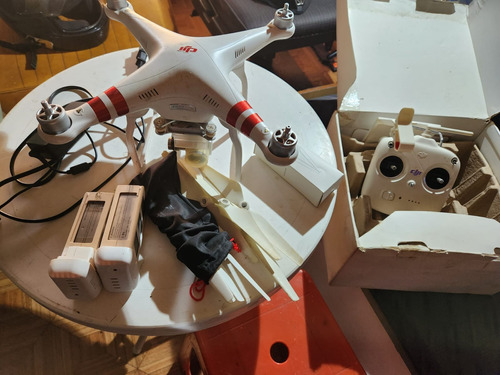 Dji Phantom 3 Standard, 2 Baterias Perfecto Funcionamiento.