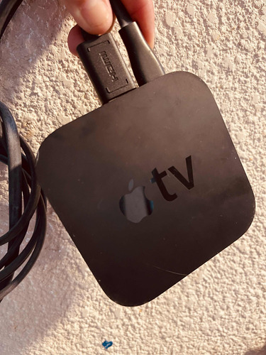 Apple Tv 2da Generación, Con Caja Y Control Nuevo