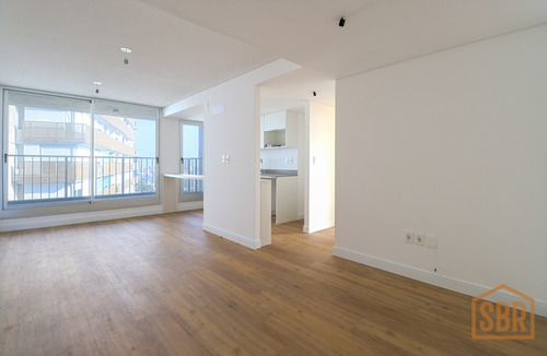 Venta Apartamento 2 Dormitorios En Malvín. Amplia Terraza Y Posibilidad De Garage - Imagen 2