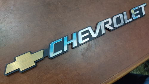 Emblema Letras Chevrolet Silverado Cheyenne 2003 2004 2005 Foto 5
