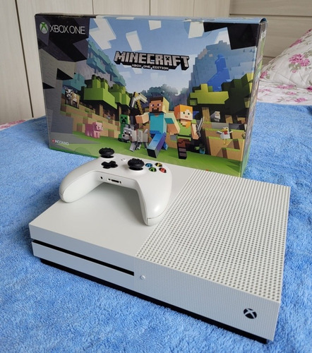 Xbox One S Minecraft Edition