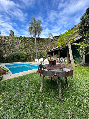 Casa En El Centro De Rosario Con Piscina Y Parrilla