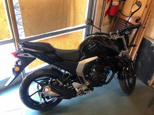 Igual A Nueva Solo 10km Moto Yamaha Fz 150 Fi