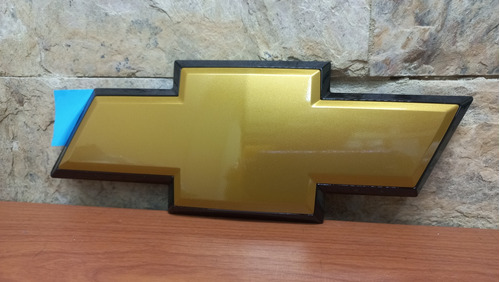 Emblema Compuerta Chevrolet Silverado 08/15 Nuevo Foto 2