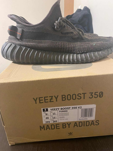 Yeezy 350 Black No Reflectivo 9.5 Mx (11.5 Usa)