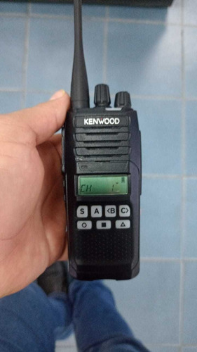 Radios Kenwood Nx1300k4 Y K5 Rango De 500a470 Exelente Preci