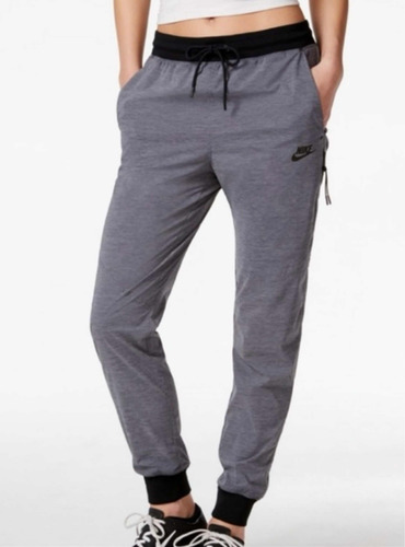 Pantalón Nike Gris