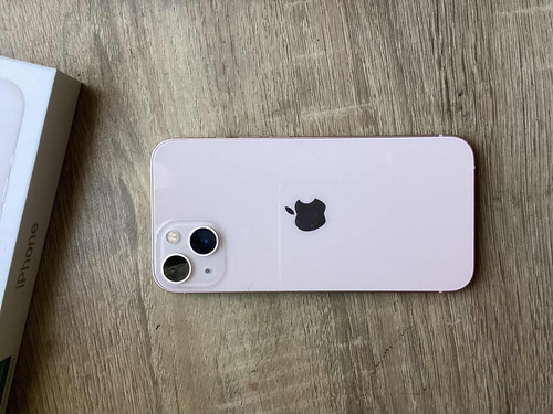 Celular iPhone 13 Pink