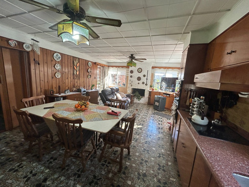 Venta De Casa En Las Piedras De Gran Porte, 4 Dormitorios. - Imagen 3