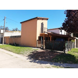 Casa En Venta - 2 Dormitorios 2 Baños - 300mts2 - Necochea