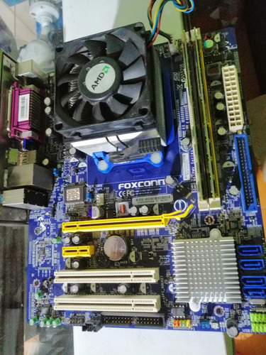 Combo Board Foxconn + Amd Athlon Ii X4 + 4gb Ram 