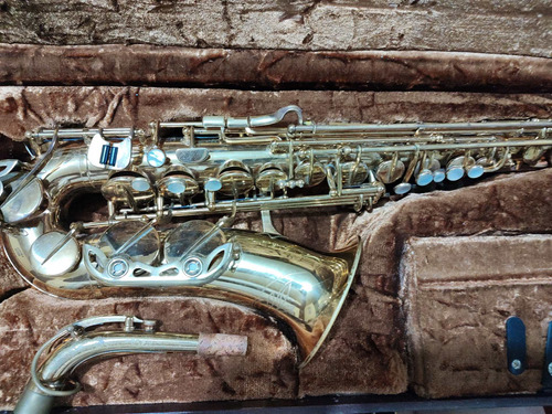 Saxofón Alto Conn 92m