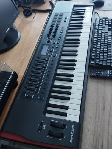 Novation Impulse 61 Midi Usb Usado