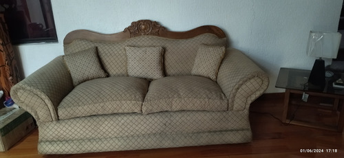 Sofa Antiguo Con Madera Noble