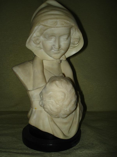 Estatua Antigua Mujer Y Niña En Alabastro Montepio_antig