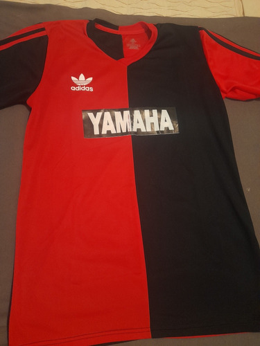 Espectacular Camiseta De Newell's Retro De Maradona