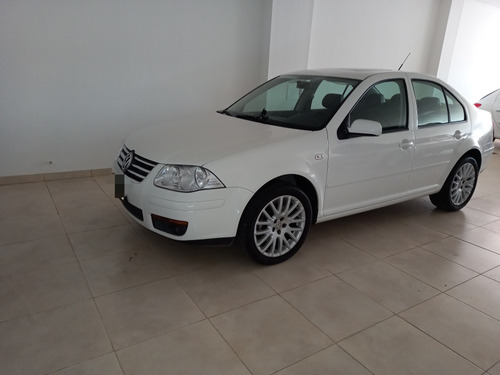 Volkswagen Bora 2014 1.8 Highline T 180cv Cuero