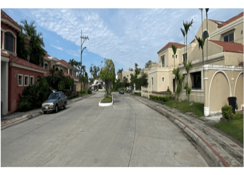 Casa De Oportunidad En Urbanización Isla Sol # 13 $570000 - Imagen 2