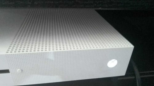 Xbox One S 1 Tb