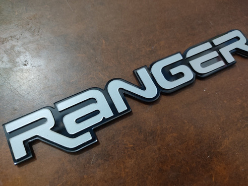 Emblema Insignia Ford Ranger Lateral Compuerta  Foto 7