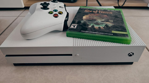 Xbox One S 1 Tb Con Lector De Discos Y Un Juego De Regalo!!!