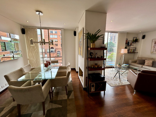 Vendo Apartamento Bogotá, 123m2. Chicó Norte, Parque De La 93. 2 Habitaciones, 3 Baños. Piso 3 Con 2 Cupos De Parqueadero