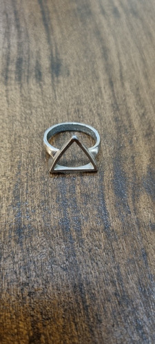 Anillo Mas Negro Triangulo