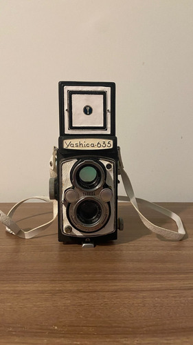 Yashica 635 - Analógica - Funcionando Perfeitamente