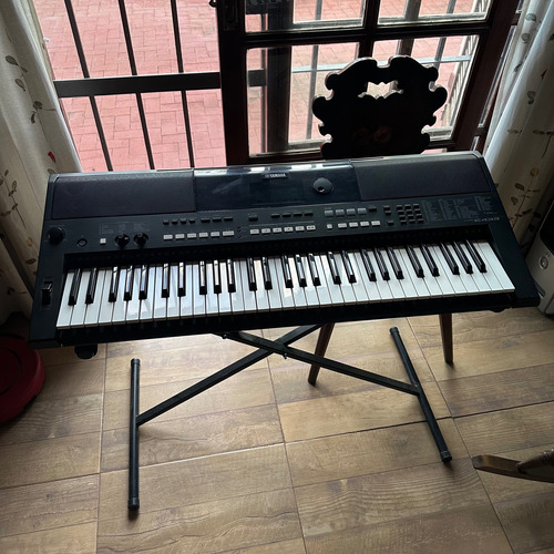 Yamaha Teclado Psr E433