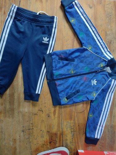 Conjunto adidas 9)12 Meses Usado 