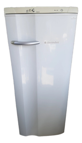 Geladeira - Electrolux - Re 28 - Cycle Frost - 127 V 2794853