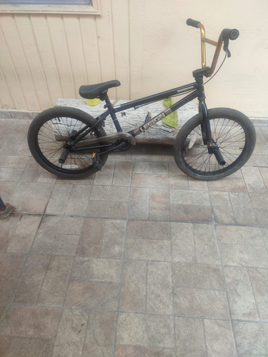 Bicicleta Bmx, Legion