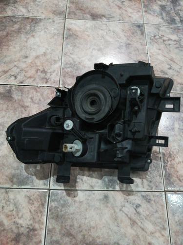 93) Faro Derecho Nissan Pathfinder 2004/5 Foto 2