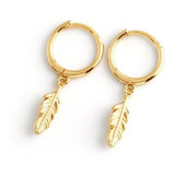 Aretes Huggies De Pluma En Baño De Oro 18k