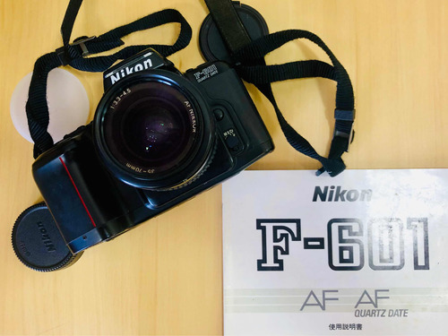 Câmera Analógica Nikon F601 Com Objetiva 35-70 Em Bom Estado