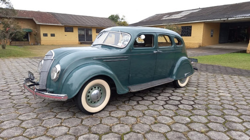 DESOTO AIRFLOW SEDAN  1935