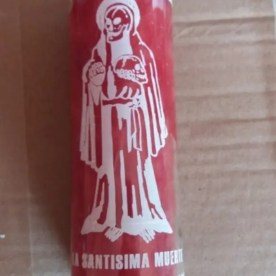 Veladora Parafina Santa Muerte Roja Caja C\u002F12 | Envío gratis
