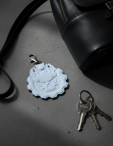 Llavero Piel Vegana Calavera Abombada Para Mochilas Llaves