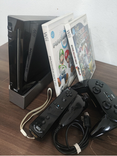 Nintendo Wii Completo + 2 Jogos Originais 