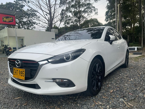 Vendo O Permuto Mazda 3 Grand Touring 2018