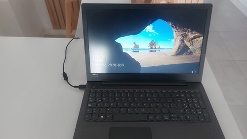 Notebook Lenovo V330-15ikb  15.6  Intel 12gb Ram 240gb 60 Hz