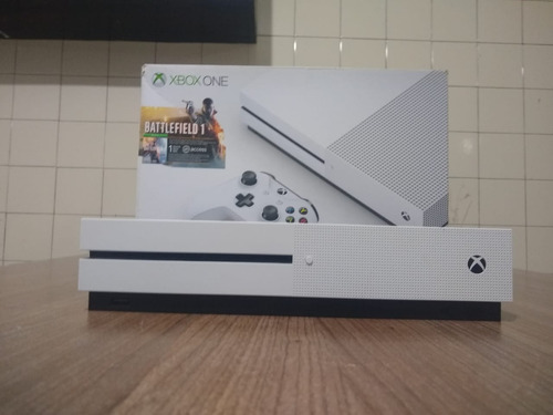Microsoft Xbox One S 500gb Branco + 2 Controles E 1 Jogo